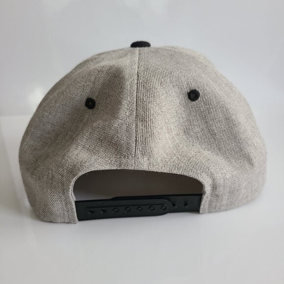Lids Snapback Hat Gray & Black Flat Brim Baseball Cap - Picture 3 of 7